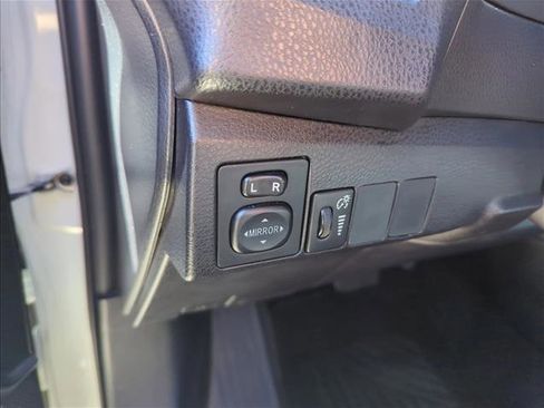 Used 2016 Toyota Corolla S image 26