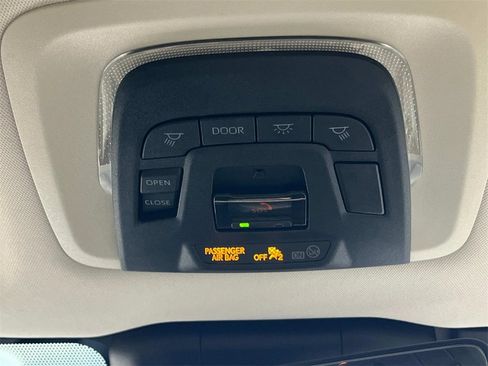 Used 2023 Toyota Crown XLE image 42