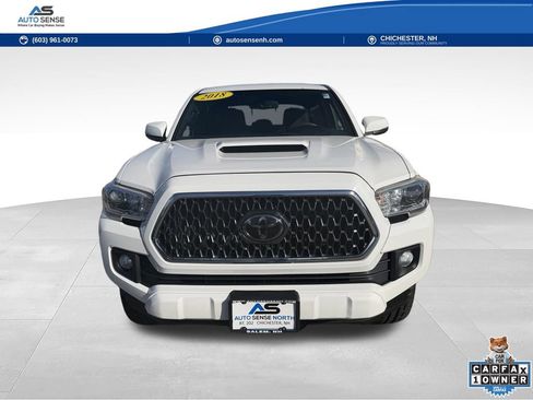 Used 2018 Toyota Tacoma TRD Sport w/ Technology Package AWD/4WD image 8