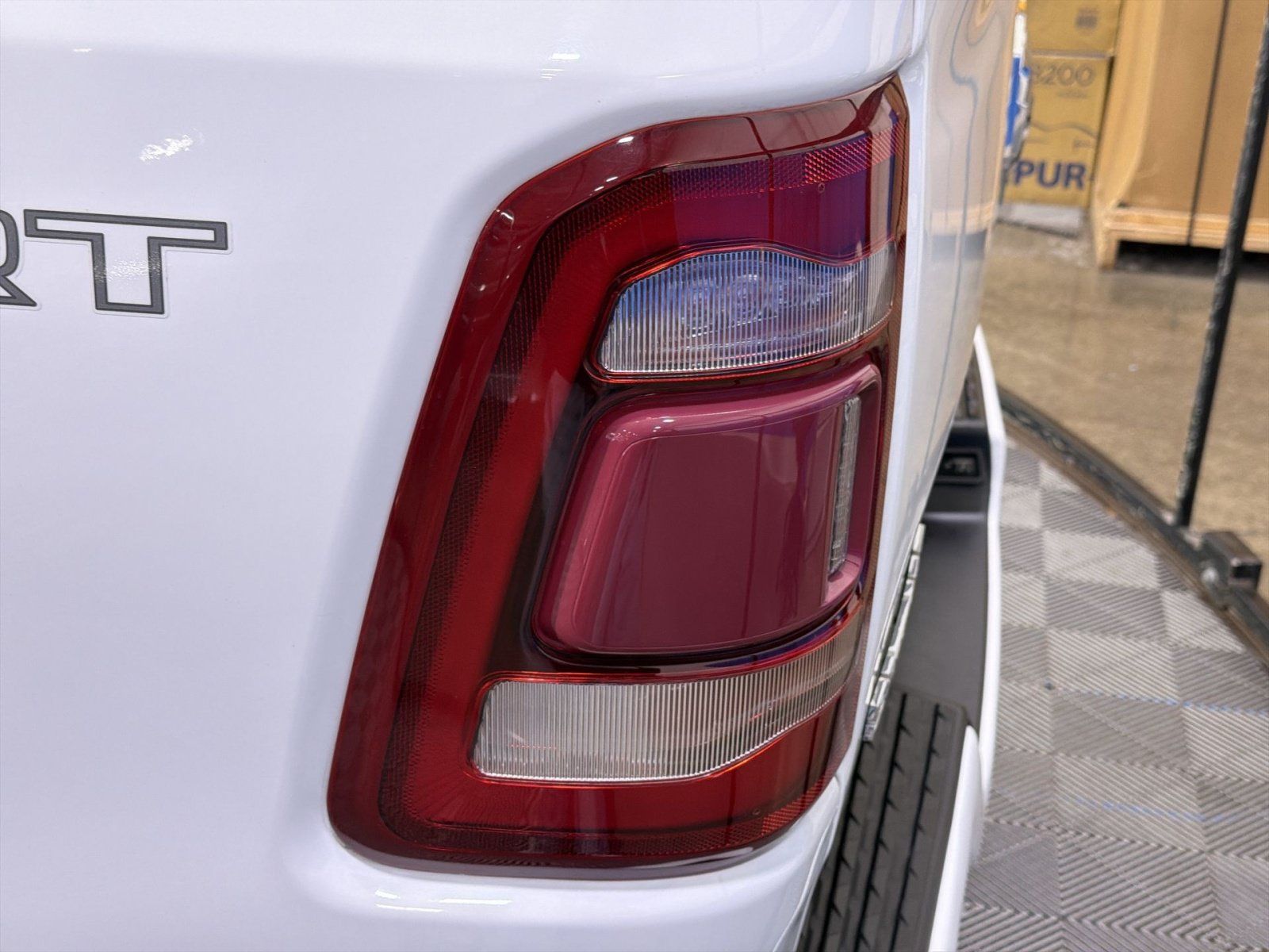 Used 2021 RAM 1500 Big Horn AWD/4WD image 17