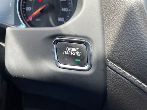 Used 2023 GMC Acadia SLE w/ Driver Convenience Package AWD/4WD image 16