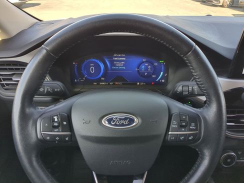 Used 2020 Ford Escape SE Sport image 18