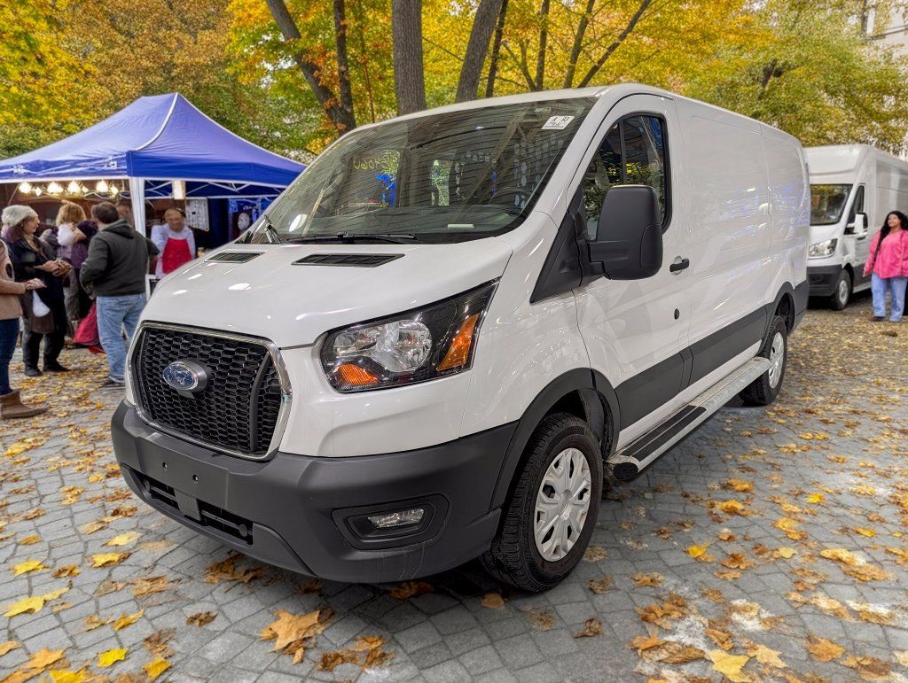 Used 2025 Ford Transit 250 Low Roof w/ Exterior Upgrade Package RWD image 1