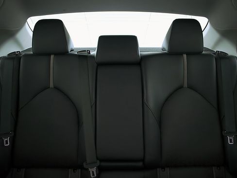 Used 2023 Toyota Camry XSE FWD image 19