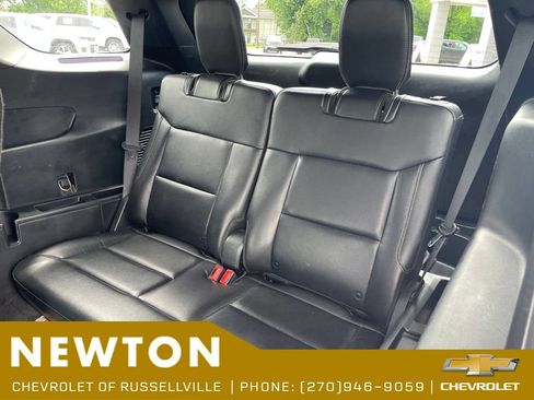 Used 2020 Ford Explorer XLT w/ Equipment Group 202A RWD image 37