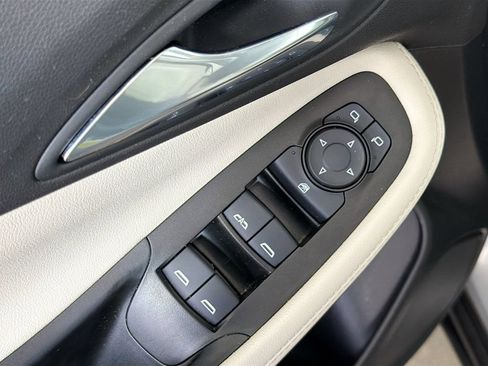 Used 2023 Buick Encore GX Preferred w/ Cold Weather Comfort Package FWD image 19