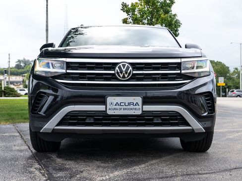 Used 2020 Volkswagen Atlas Cross Sport SE image 3