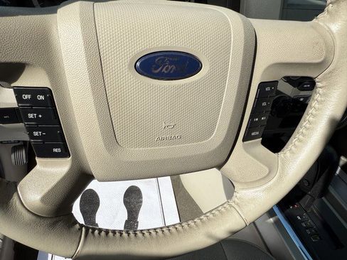 Used 2012 Ford Escape XLT FWD image 19