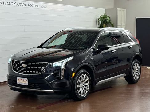 Used 2022 Cadillac XT4 Premium Luxury w/ Enhanced Visibility Package image 7