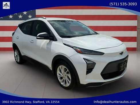 Used 2023 Chevrolet Bolt EUV LT FWD image 3