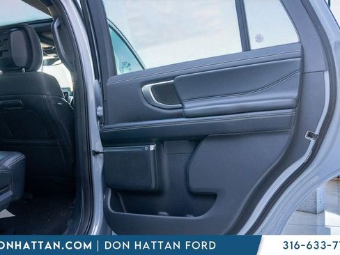 New 2026 Ford Expedition Platinum w/ Stealth Appearance Package AWD/4WD image 25