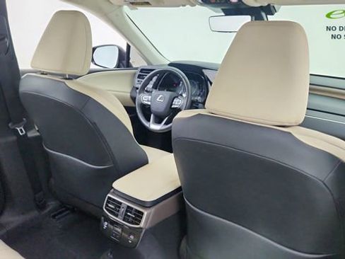 Used 2024 Lexus RX 350 FWD w/ Technology Package image 27