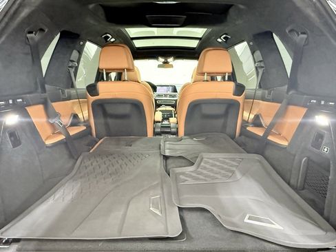 Used 2021 BMW X7 xDrive40i w/ M Sport Package image 33