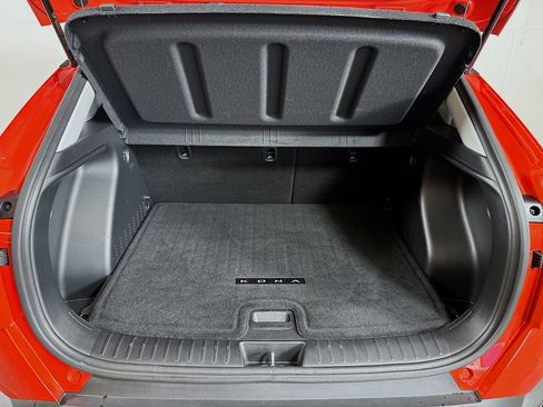 Used 2025 Hyundai Kona SEL image 23