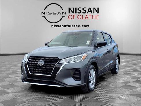 Certified 2025 Nissan Kicks Play S FWD image 1