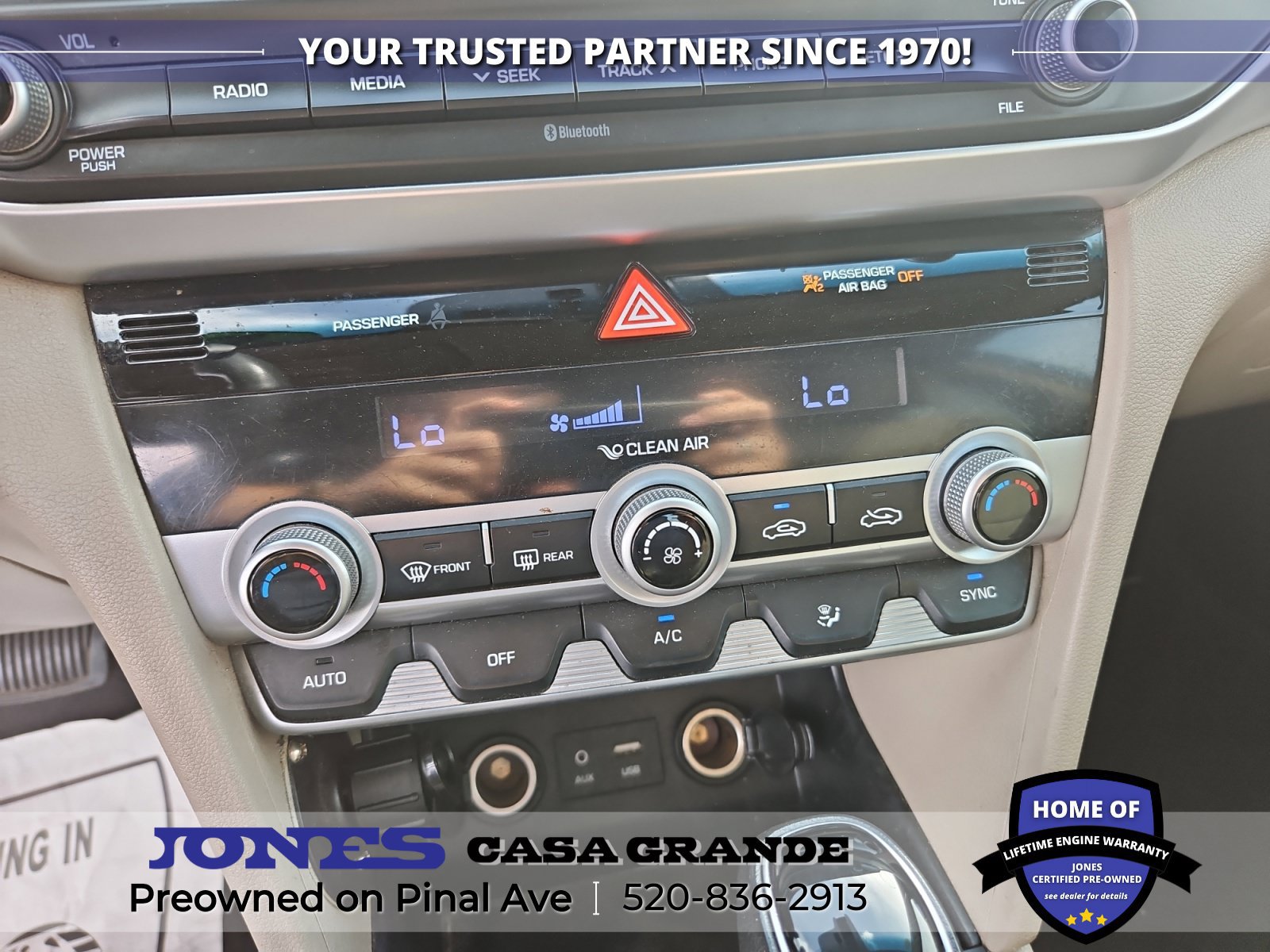 Used 2020 Hyundai Elantra SE FWD image 16