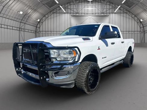 Used 2020 RAM 2500 Tradesman w/ Chrome Appearance Group AWD/4WD image 30