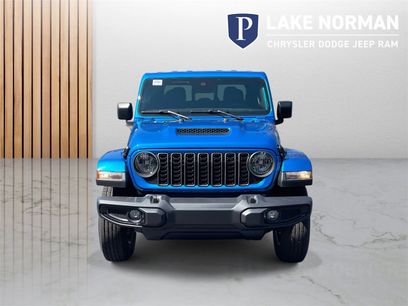New 2025 Jeep Gladiator Sport
