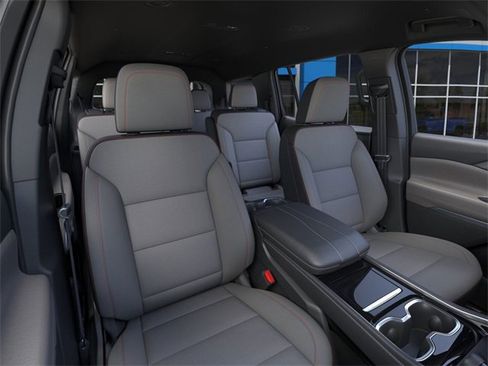 New 2026 Chevrolet Traverse LT w/ LPO, Floor Liner Package image 16