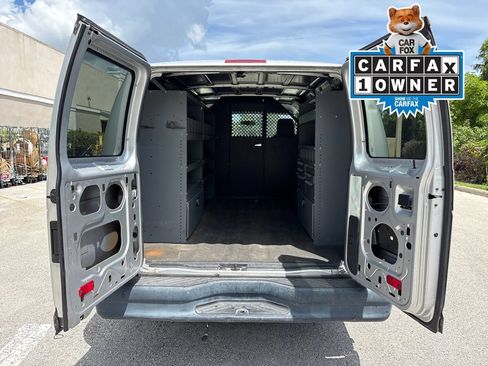 Used 2011 Ford E-150 and Econoline 150 w/ Commercial Cargo Van Pkg RWD image 11