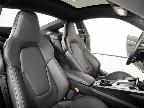 Certified 2025 Porsche 911 Carrera S image 19