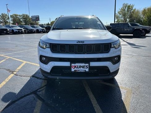 New 2026 Jeep Compass Latitude image 14