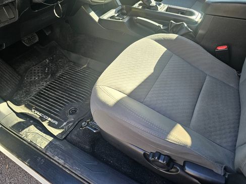 Used 2020 Toyota Tacoma TRD Off-Road image 25