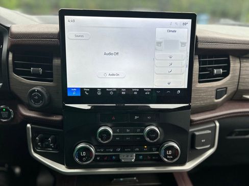 Used 2023 Ford Expedition Max Limited AWD/4WD image 13