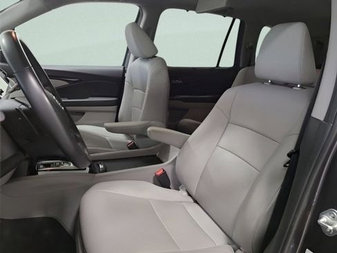 Certified 2022 Honda Pilot Touring image 20