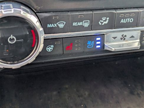 Used 2022 Ford F150 Lariat w/ Equipment Group 502A High image 23