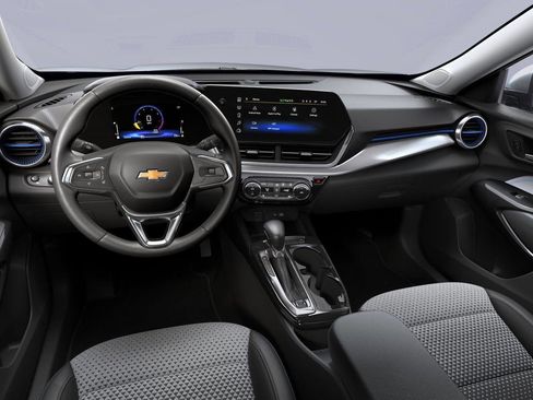 New 2025 Chevrolet Trax LT w/ LT Convenience Package image 61