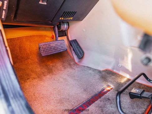 Used 2002 HUMMER H1 4-Door Wagon image 31