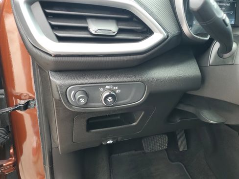 Used 2021 Chevrolet TrailBlazer LS image 15
