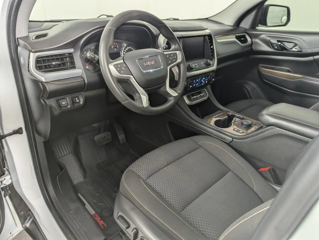 Used 2022 GMC Acadia SLE w/ GMC Pro Grade Package AWD/4WD image 16