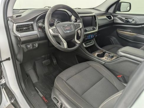 Used 2022 GMC Acadia SLE w/ GMC Pro Grade Package AWD/4WD image 16