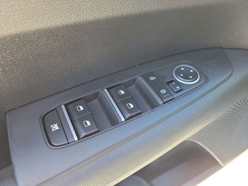Certified 2024 Kia Forte LXS FWD image 19