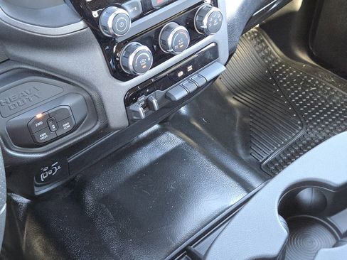 New 2026 RAM 2500 Tradesman w/ Chrome Appearance Group image 17