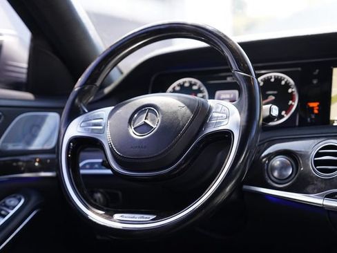 Used 2015 Mercedes-Benz S 550 Sedan w/ Premium 1 Package image 29