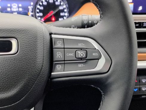 Used 2024 Jeep Compass Limited AWD/4WD image 34