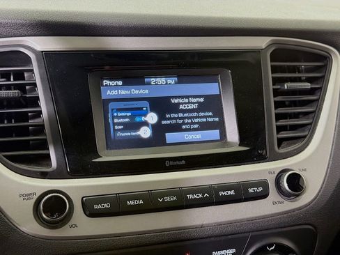 Used 2020 Hyundai Accent SE FWD image 24