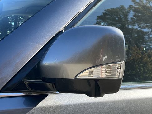 Used 2023 Nissan Armada SL w/ Captain's Chairs Package image 39