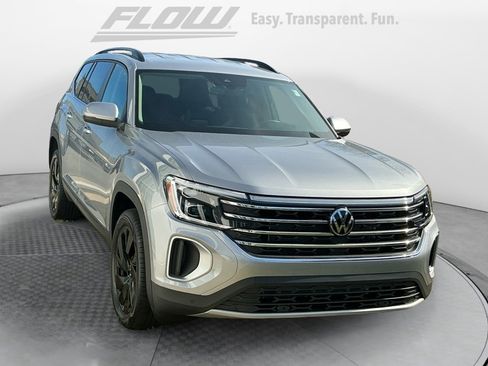 New 2026 Volkswagen Atlas SE image 1