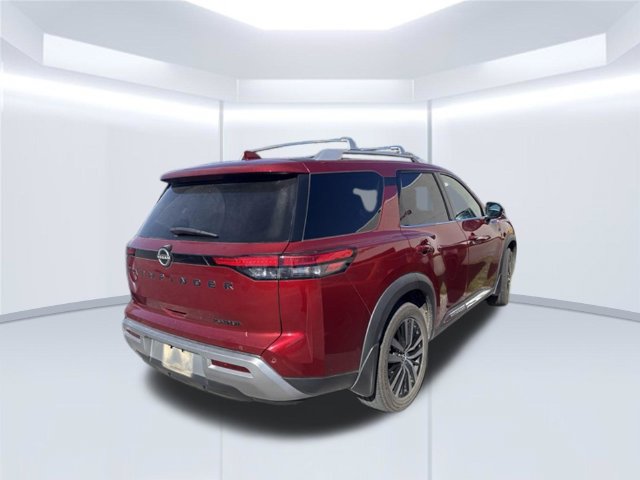 Used 2024 Nissan Pathfinder Platinum FWD image 5