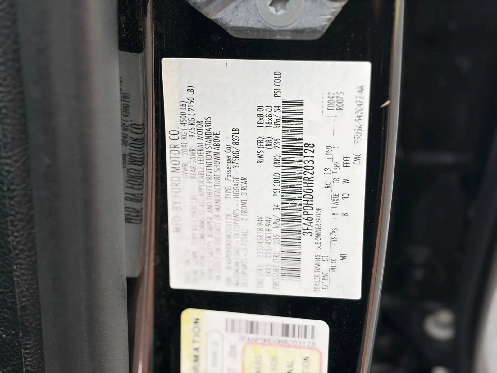 Used 2017 Ford Fusion SE w/ Equipment Group 201A FWD image 11