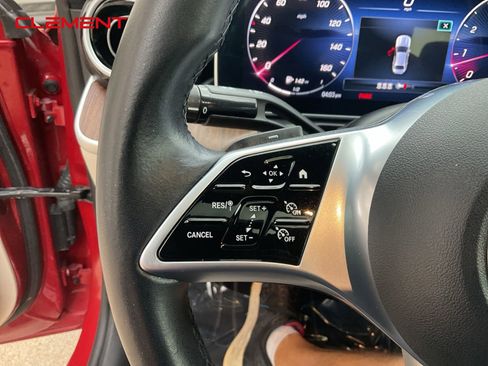 Used 2023 Mercedes-Benz C 300 Sedan image 9