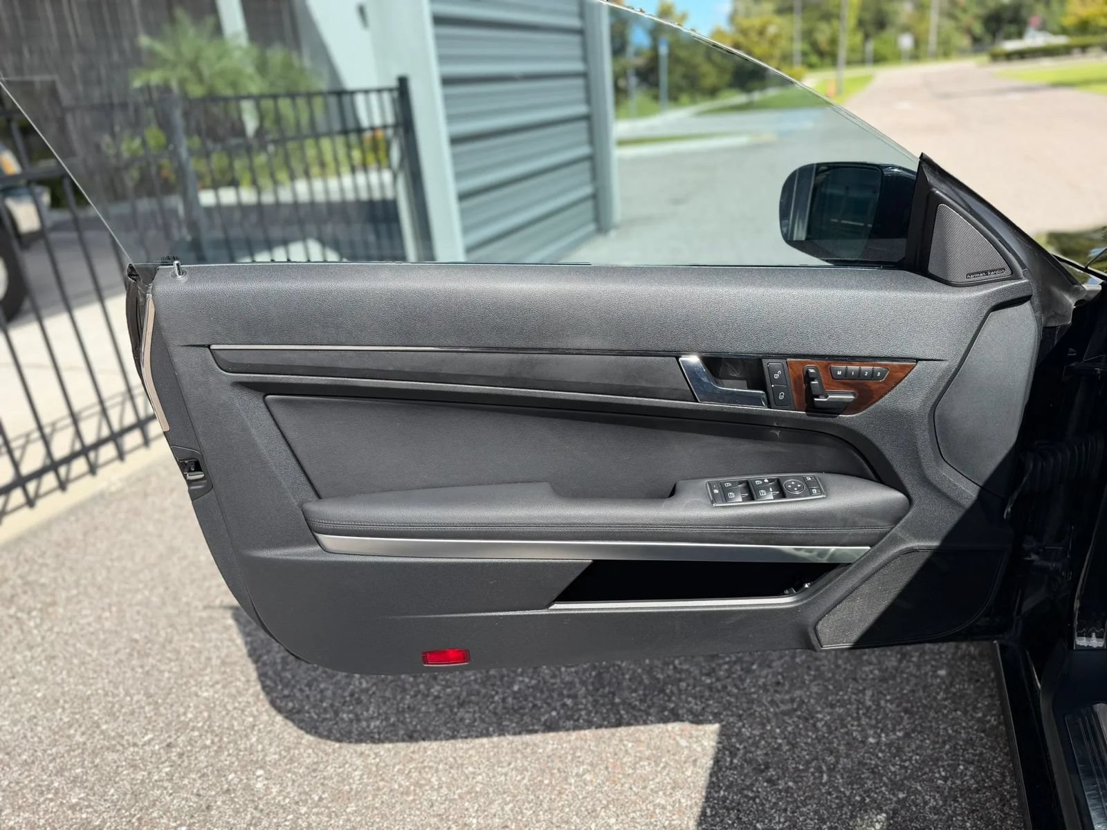 Used 2010 Mercedes-Benz E 350 Coupe image 19