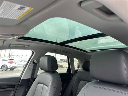 Used 2020 Audi Q5 e Premium Plus image 22