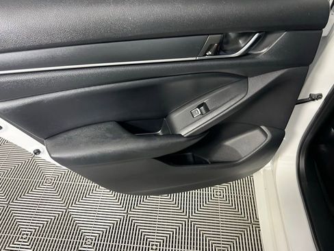 Used 2022 Honda Accord Sport image 26