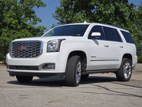Used 2019 GMC Yukon Denali w/ Denali Ultimate Package AWD/4WD image 12