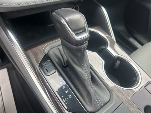 Used 2023 Toyota Highlander Limited image 27